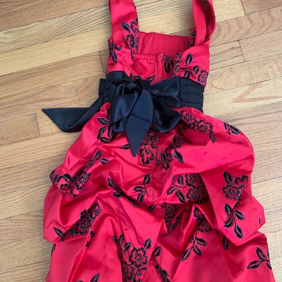 My Michelle Dress - Picture 2 of 6